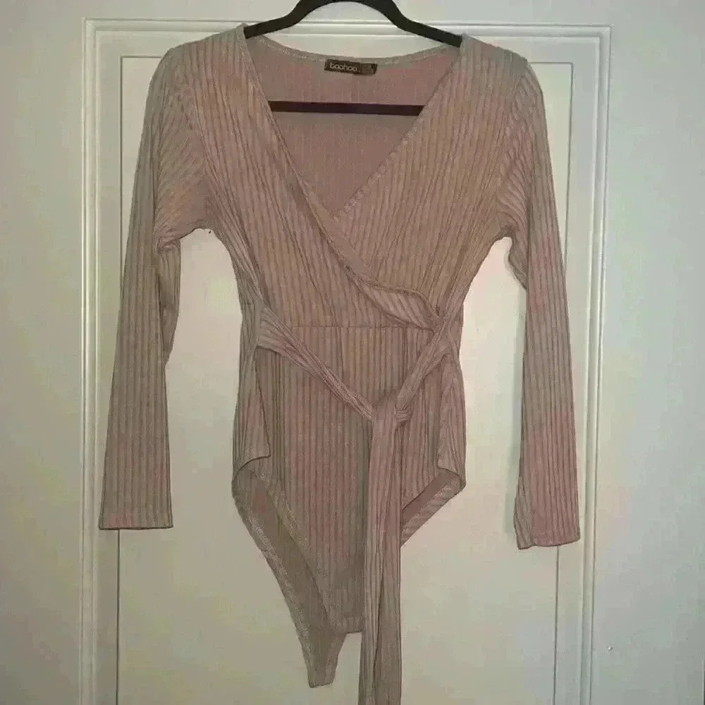 BOOHOO TIE FRONT BODYSUIT - Picture 3 of 4